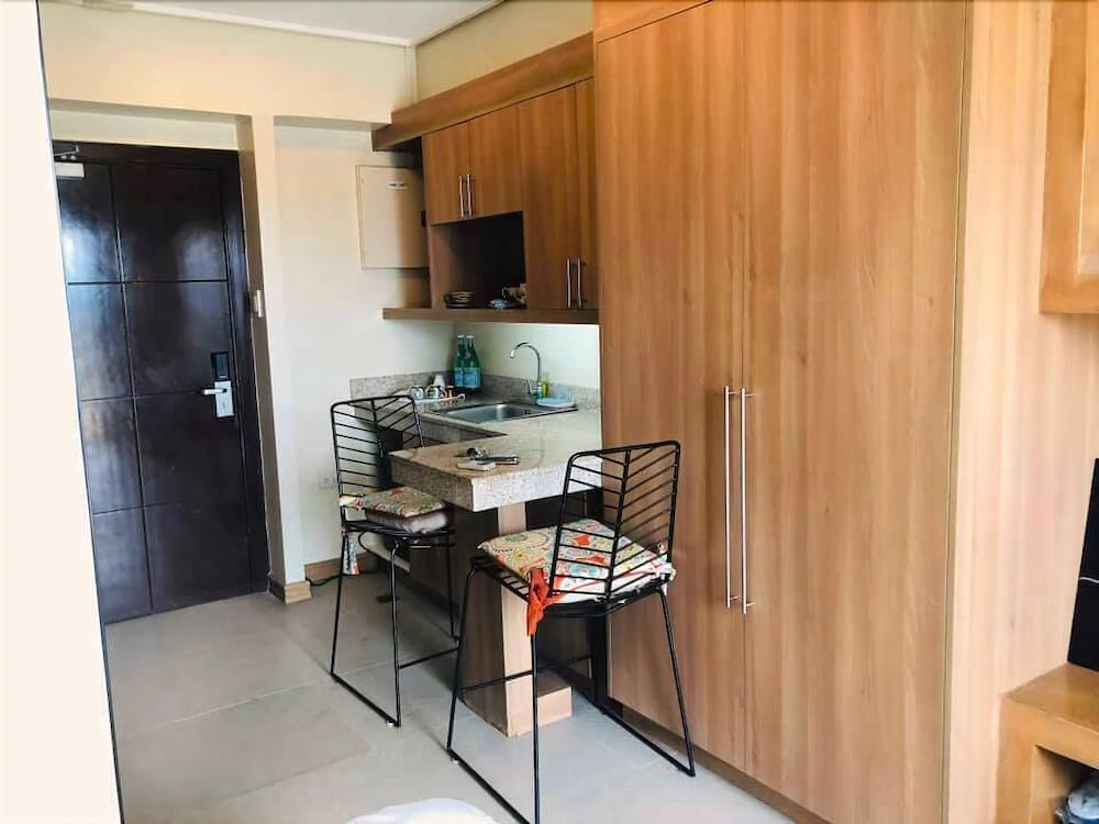 City Suites Ramos Tower Cebu Exteriör bild