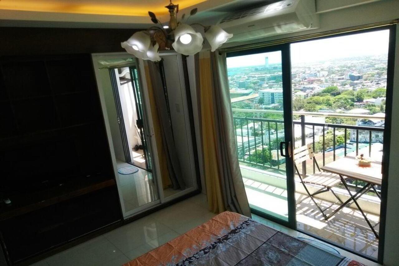 City Suites Ramos Tower Cebu Exteriör bild
