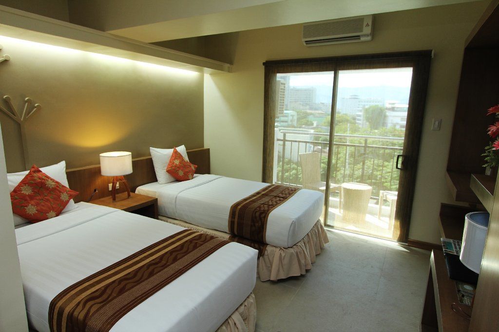 City Suites Ramos Tower Cebu Exteriör bild