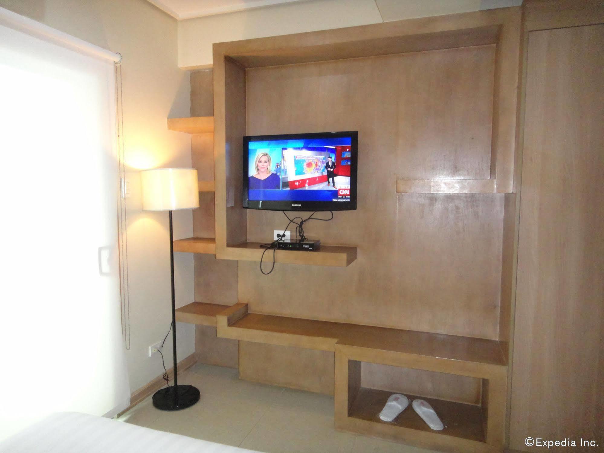 City Suites Ramos Tower Cebu Exteriör bild